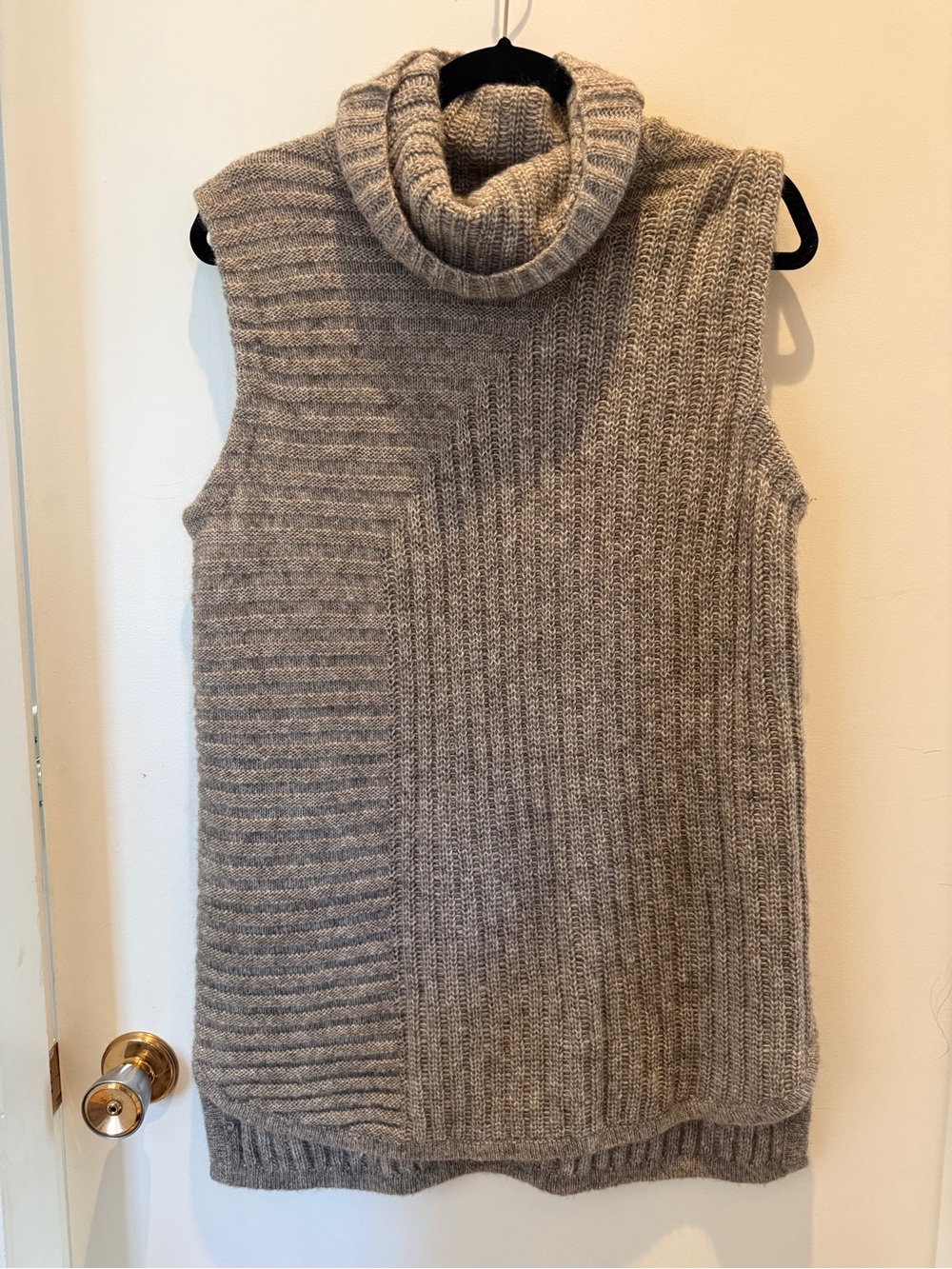 Theory Mohair Wool Cowl Neck Sleeveless Knit Tunic Sweater Vest L Taupe